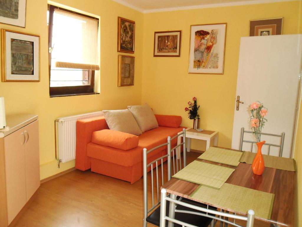 Apartments Kestenovi Dvori Opatija Rom bilde